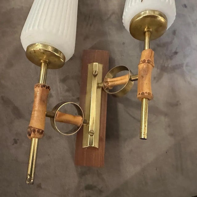 Set of Two 1950s Mid-Century Modern Brass, Bamboo and Glass Italian Wall Sconces For Sale - Image 6 of 12