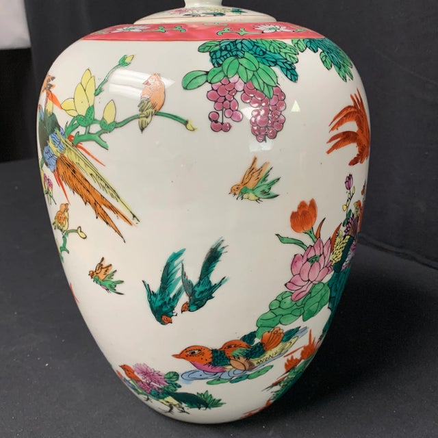 1960s Chinoiserie Bird Temple Jar For Sale In New York - Image 6 of 9