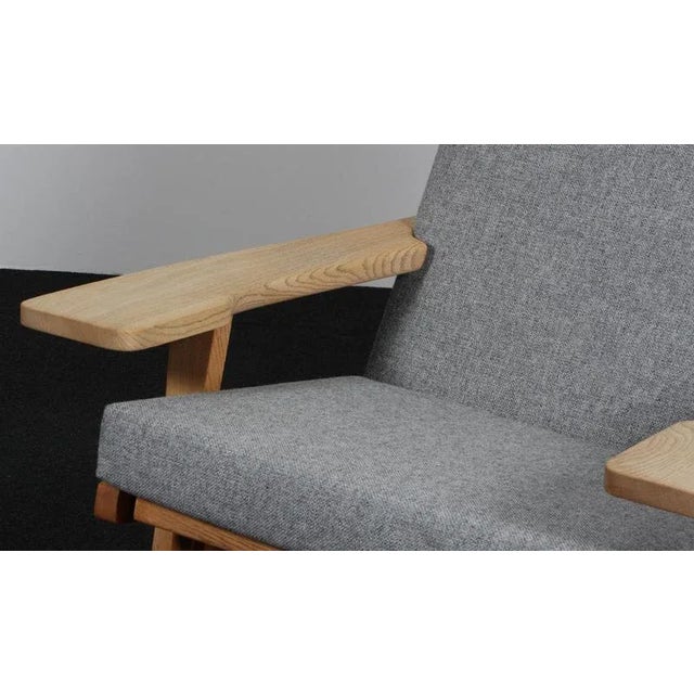 GE-375 Lounge Chair by Hans J. Wegner for Getama, 1960s For Sale - Image 6 of 9