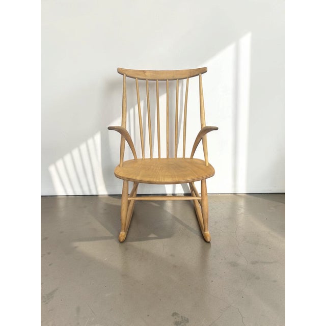 Mid-Century Modern Vintage Rocking Chair by Illum Wikkelsø for Niels Eilersen, 1950s For Sale - Image 3 of 8