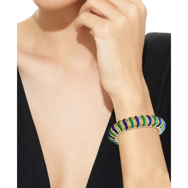 18 Karat Yellow Gold 95 Grams and Green and Blue Enamel Bangle or Bracelet For Sale - Image 4 of 18