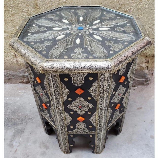 Moroccan Resin and Metal Inlay End Table For Sale In Orlando - Image 6 of 7