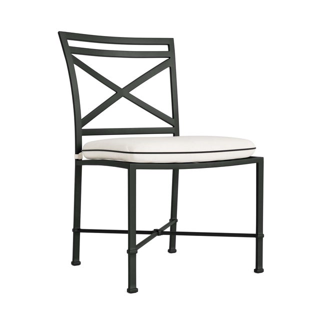 Brown Jordan Venetian Side Chair in Black Jade with Sea Salt and Castaway Welt Cushions For Sale