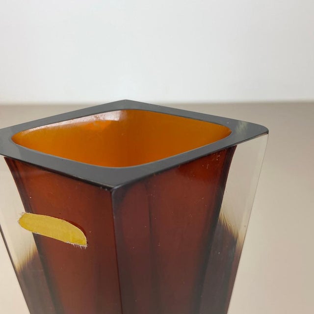 Large Ochre Murano Glass Sommerso Vase attributed to Flavio Poli, 1970s For Sale - Image 10 of 18
