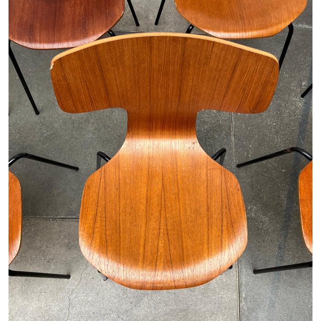 Mid-Century Model 3103 Hammer Stacking Chairs by Arne Jacobsen for Fritz Hansen, Denmark, 1960s, Set of 7 For Sale - Image 15 of 18
