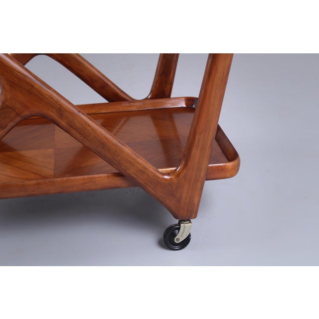 Italian Style Serving Trolley in Walnut by Cesare Lacca for Cassina, 1960s For Sale - Image 16 of 18