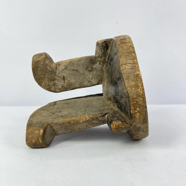 Wood Early 20th Century Lobi Stool Beaded Burkina Faso MATTER COLLECTION For Sale - Image 7 of 10