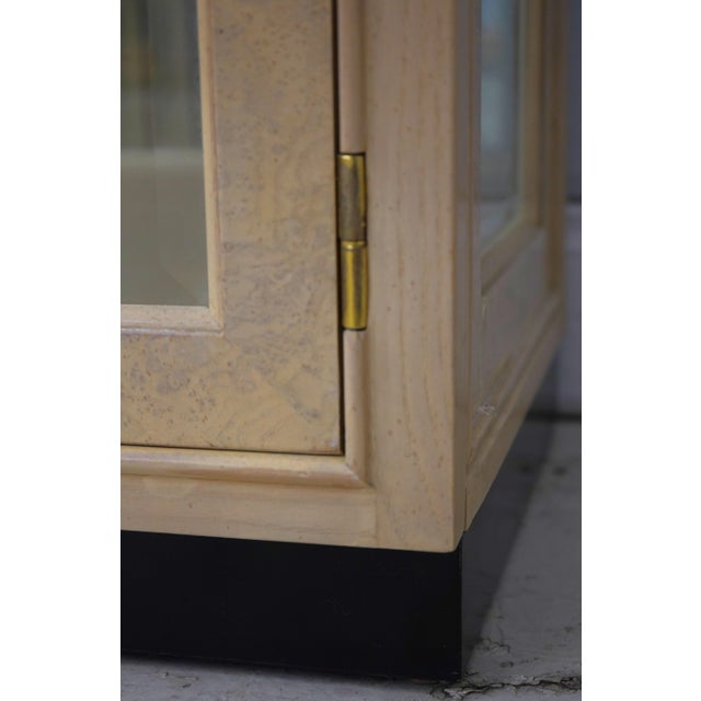 Drexel Heritage Burl Ash Campaign Curio Cabinet For Sale - Image 10 of 15