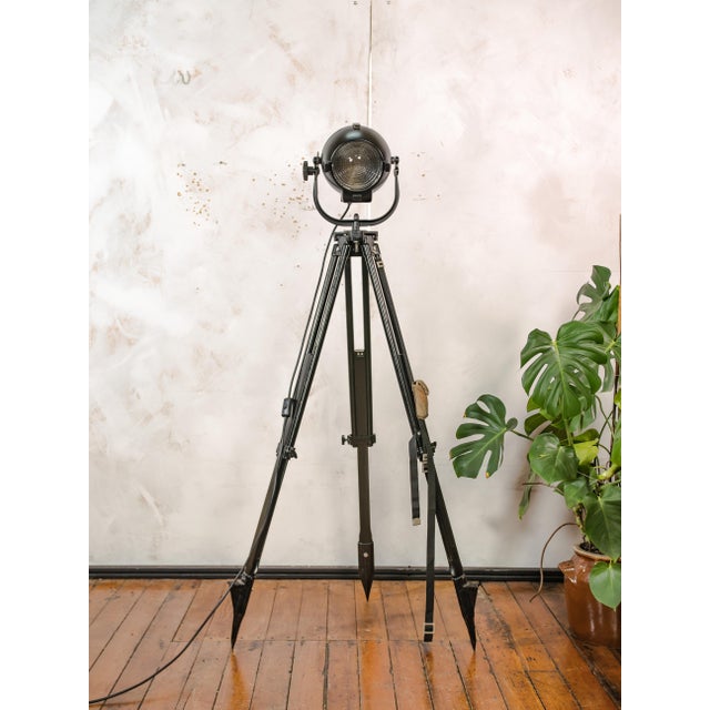 Satin Black Rank Strand Patt 123 Theater Spotlight Floor Lamp with Black Wooden Tripod, 1960s For Sale - Image 18 of 18