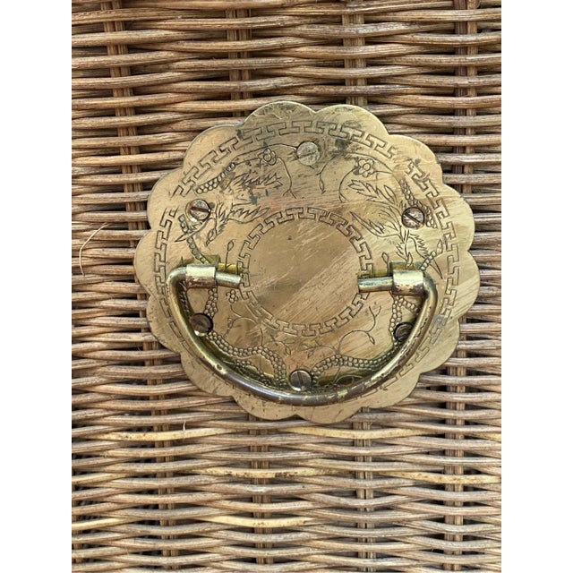 Vintage Mid-Century Asian Style Wicker and Brass Blanket Chest For Sale - Image 10 of 11