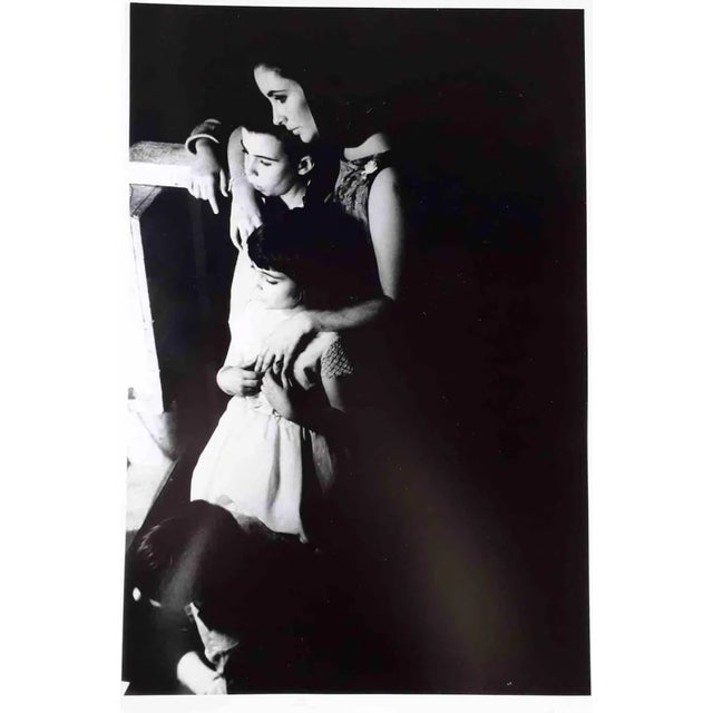 Eve Arnold, Elizabeth Taylor and Children, Photograph, 1960s For Sale