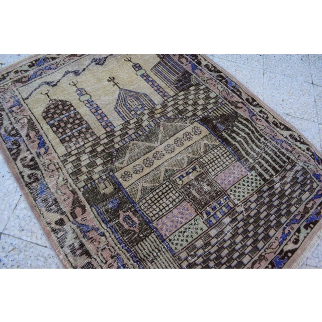 VINTAGE HANDWOVEN PICTORIAL RUG 3'6''X4'11'' / 107x150cm Hand woven with high quality pure wool and cotton Low pile...