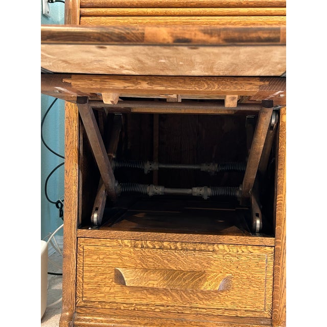 1907 Moon Company Roll Top Desk For Sale - Image 4 of 12