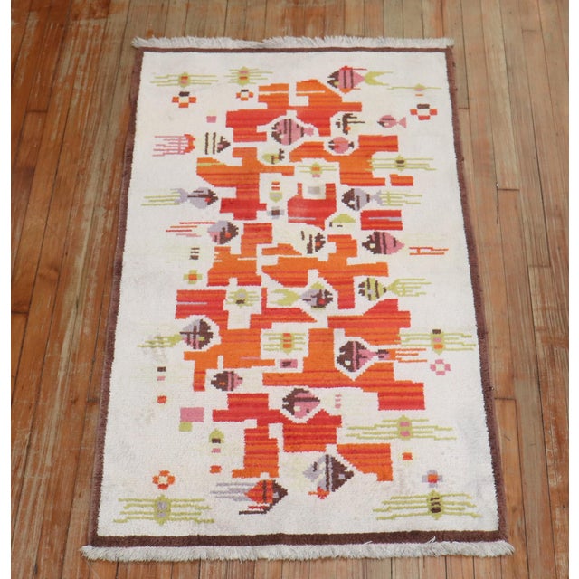 Abstract Vintage Tibetan Rug rug no.j3653 For Sale In New York - Image 6 of 9