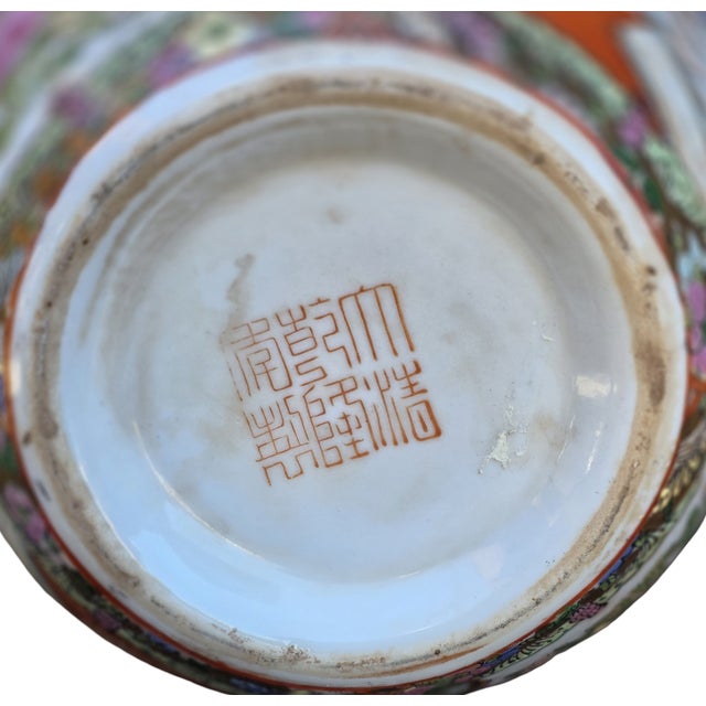Chinoiserie Antique Chinese Famille Rose Ginger Jar With Lid For Sale - Image 3 of 3