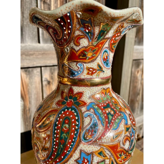 Early 20th Century Pair of Early 20th Century Asian Hand Paisley Painted Vases For Sale - Image 5 of 12