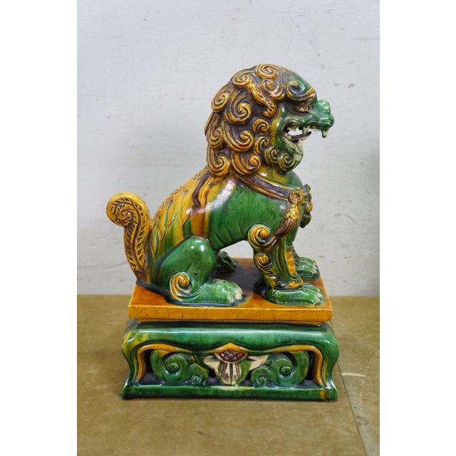 2 Chinese Green Sancai Glazed Porcelain Foo Dog Guardian Lion Statues 12" For Sale - Image 4 of 18