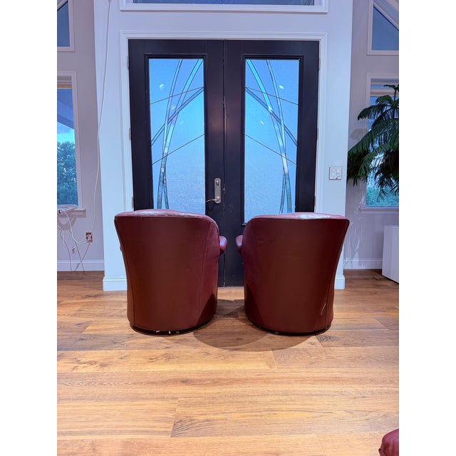 Hancock & Moore Pair of Vintage Hancock & Moore Burgundy Leather Swivel Lounge Chairs With Matching Ottomans, 1988 For Sale - Image 4 of 18