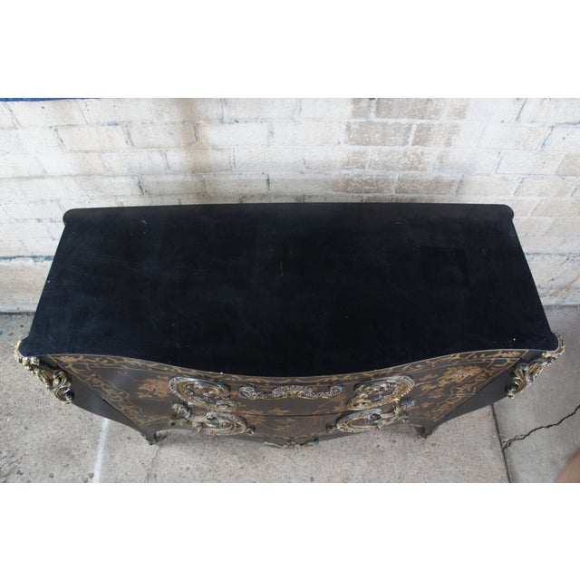 French Louis XV Style Chinoiserie Serpentine Bombe Commode Chest of Drawers For Sale - Image 4 of 12