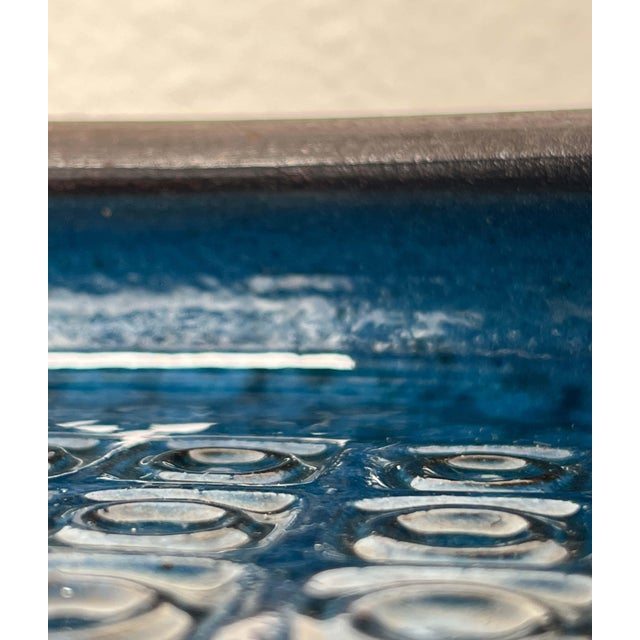 1960s Large Mid-Century Modern Blue Danish Studio Pottery Bowl by Mogens Nielsen for Nysted Keramik, 1960s For Sale - Image 5 of 18