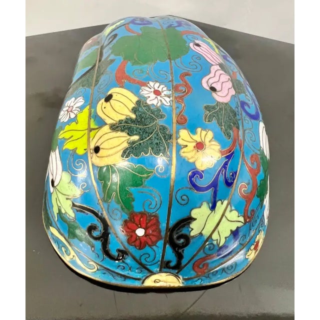 Vintage Oriental Chinese Cloisonné Squash Multicolor Vine & Floral Motif Box For Sale - Image 12 of 13