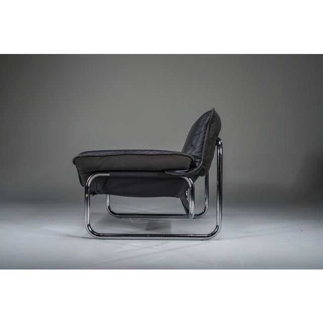 Bauhaus Lounge Chair in Black Leather attributed to Johan Bertil Häggström for Swed-Form / Ikea, Sweden, 1970s For Sale - Image 10 of 15