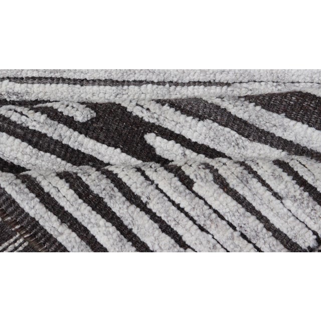 Modern Runner With Abstract Linear Design in Charcoal and Light Grey 2'5 X 11'8 For Sale - Image 10 of 11