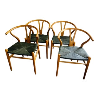 Hans Wegner Mid-Century Wishbone Chairs - Set of 4 For Sale