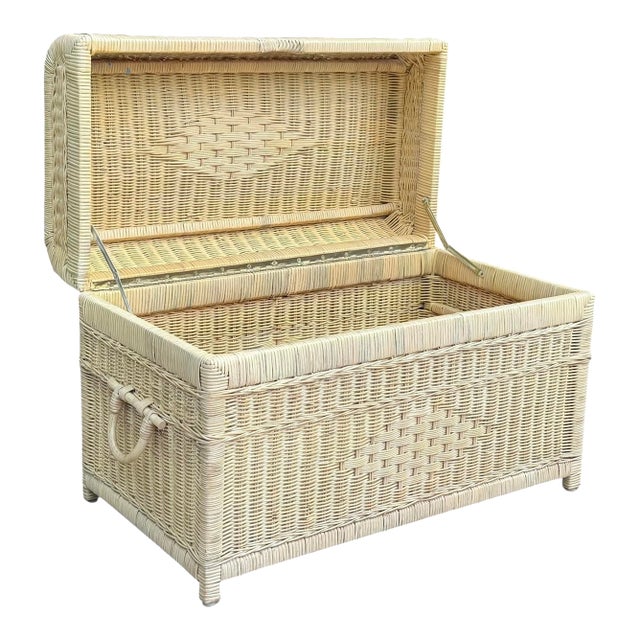 Vintage Palm Beach Wicker Basket Blanket Chest / Storage Trunk For Sale