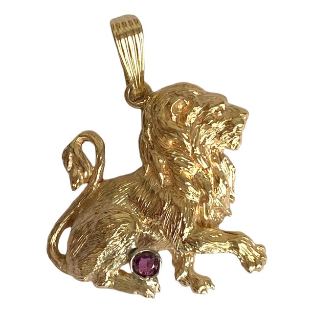 Vintage 14k Gold Leo Pendant For Sale