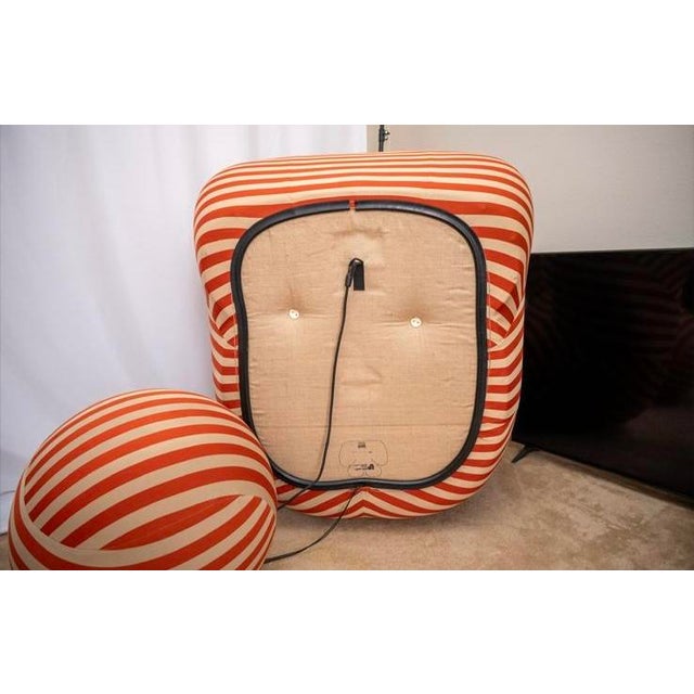 Gaetano Pesce “Big Mama” (Up5_6) Chair & Ottoman for B&b Italia – Red/White Stripe – Like New For Sale - Image 9 of 11