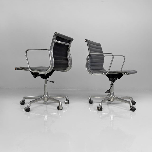 Modern Italian Leather Office Chairs by Charles and Ray Eames for ICF, 1970s, Set of 2 For Sale - Image 3 of 18