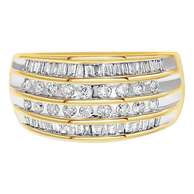 One Carat Round & Baugette Diamond Cocktail Ring, Size 5 For Sale