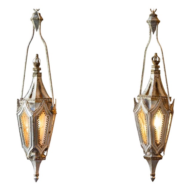Pair of English 19th Century Painted Iron Gothic Revival Period Lanterns For Sale