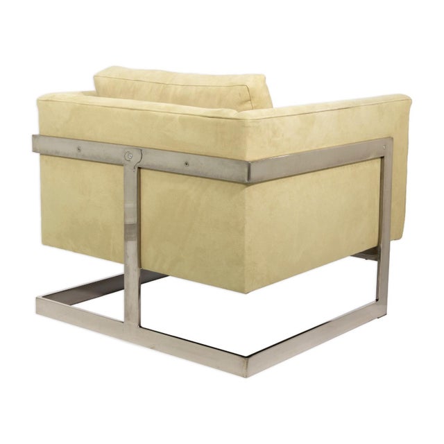 This Milo Baughman for Thayer Coggin cantilever T-back lounge chair exemplifies the designer’s refined approach to Mid-...
