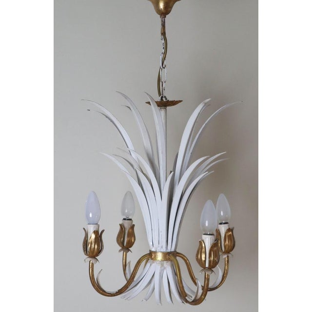 Hollywood Regency Leaf Chandelier in White and Gold from Hans Kögel, 1960s For Sale - Image 10 of 18