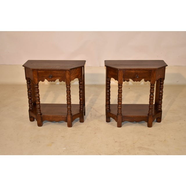 Pair of Edwardian English Oak Side Tables, Circa 1900 For Sale - Image 4 of 10