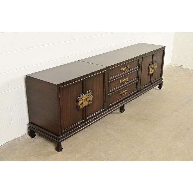 Mount Airy Furniture Company John Stuart for Mount Airy Hollywood Regency Chinoiserie Monumental Mahogany and Brass Sideboard Credenza, 1960s For Sale - Image 4 of 13