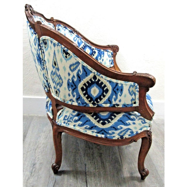 Antique French Louis XV Carved Walnut French Bergère Armchair Ikat 18th Century For Sale In Miami - Image 6 of 18