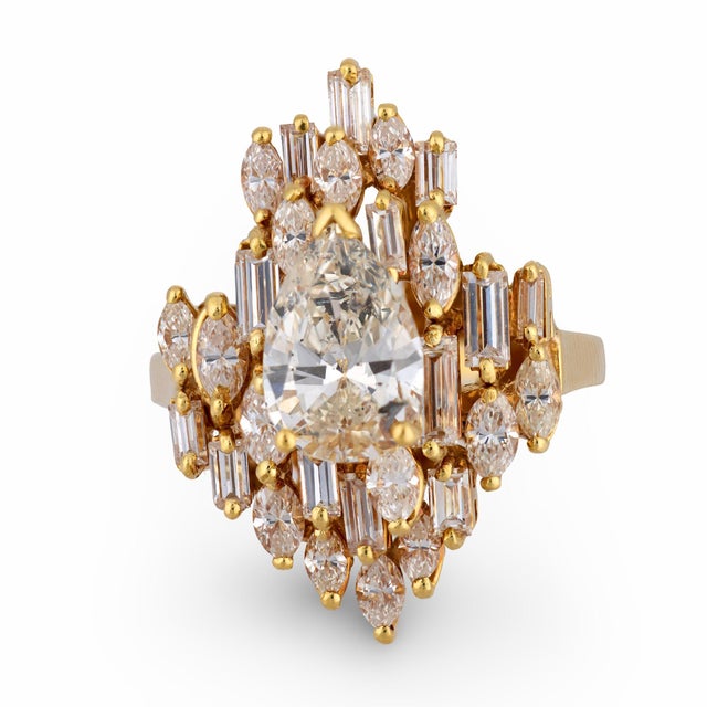 Contemporary Vintage Gia 1.62 Carat Pear Shape Diamond 18k Yellow Gold Cocktail Ring, Size 6.75 For Sale - Image 3 of 7