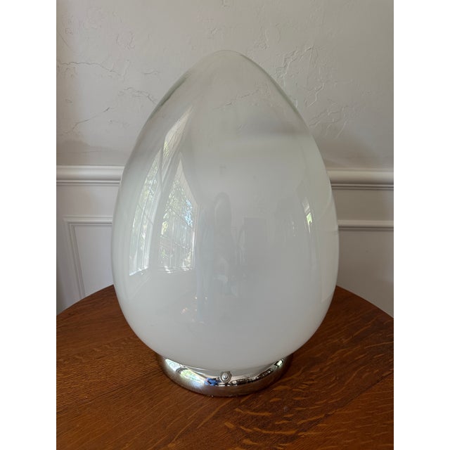 Vintage Egg-Shaped Table Lamp; 1970s Modern Ovoid Blown Glass Globe Chrome Base Lamp For Sale In Oklahoma City - Image 6 of 12