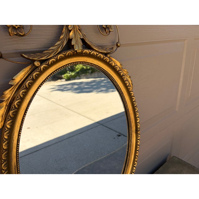 Early 20th Century Adam Style Neoclassical Giltwood Oval Mirror With Urn Crest For Sale In South Bend - Image 6 of 17