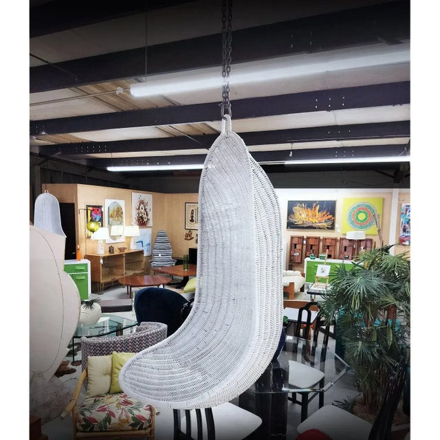 White Wicker Hanging Basket Style Coastal Garden Lanai Scoop Chairs For Sale - Image 6 of 10