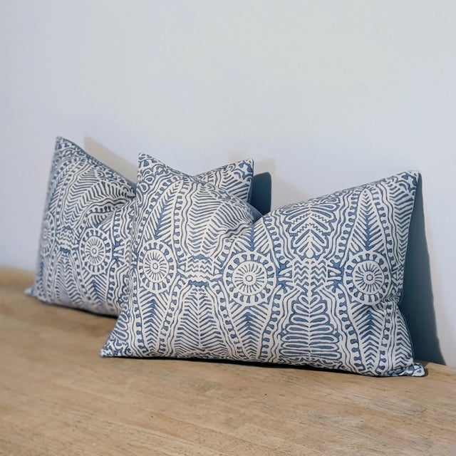 Lee Jofa Lee Jofa Drayton Denim 14x20" Lumbar Pillows - Set of 2 For Sale - Image 4 of 6