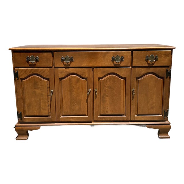 Vintage 1960s Ethan Allen by Baumritter Solid Maple & Birch Buffet / Dresser – Early American Collection For Sale