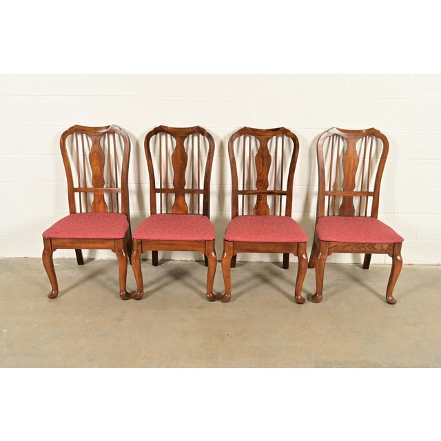 Queen Anne Baker Furniture Style Queen Anne Solid Walnut Dining Chairs, Set of Four For Sale - Image 3 of 13
