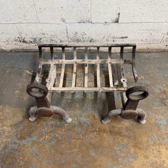 Antique American or French Arts & Crafts Period Cast Iron Andirons or Chenets, a Pair - Together With Fire Grate For Sale In New York - Image 6 of 8