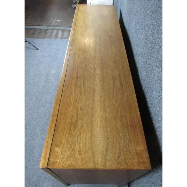 1960s Mid Century Vintage Broyhill Premier "Emphasis" Credenza For Sale - Image 10 of 12