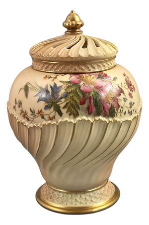 Blush Ivory Covered Pot-Pourri Jar from Royal Worcester, 1903
