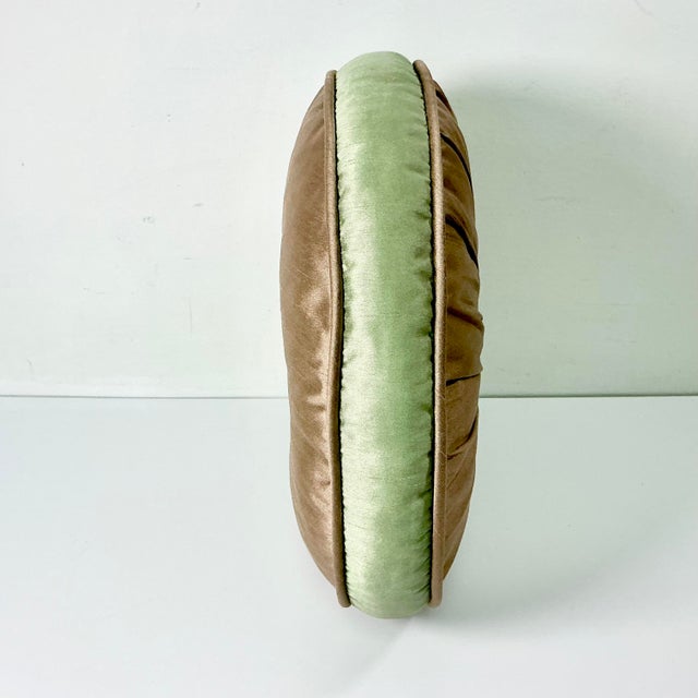 1960s Mid-Century Hollywood Regency Boho Chic Round Silk Pleated Button Decorative Pillow. For Sale - Image 11 of 13
